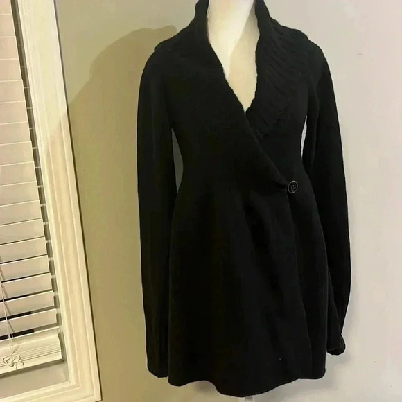 [M]Talulah Black One Button Closure Wool Cashmere Cardigan Wide Neck  Sweater - Picture 1 of 8